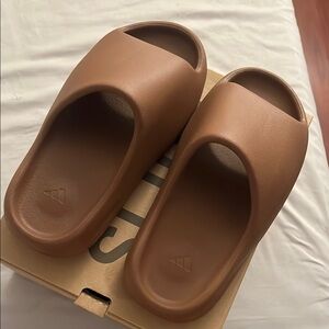 Yeezy Brown Slide Sandals